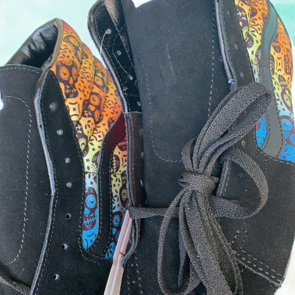 VANS SK8-Hi Dia De Los Muertos Bkmlt WMNS - Picture 9 of 16